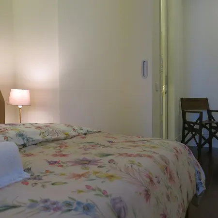 Chateau Flores * Porto