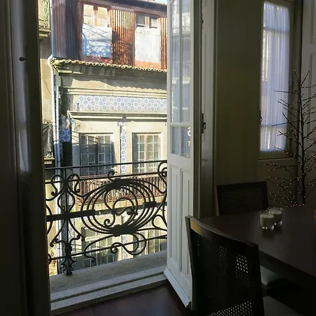Chateau Flores Apartment