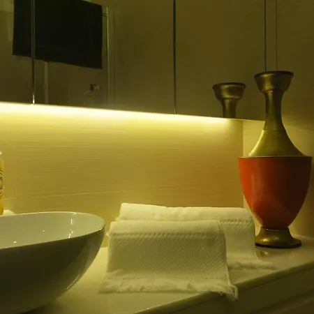 아파트 샤토 플로레스